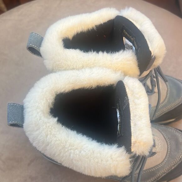 Cabela's Baby Blue Suede Thinsulate Hiking *Snow Bunny* Boot Size 7 EUC - Picture 2 of 9